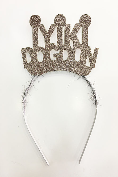 Gümüş Renk İyiki Doğdun Yazılı Doğum Günü Parti Tacı