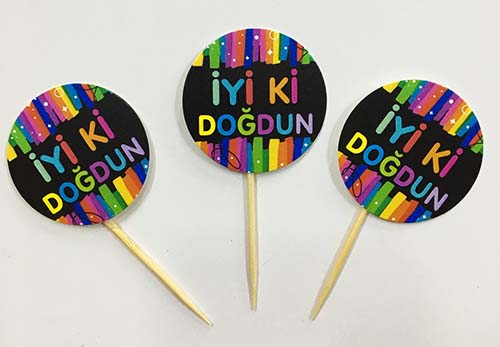 İyiki Doğdun Yazılı Rengarenk Parti Kürdan Süsü 20 Adet