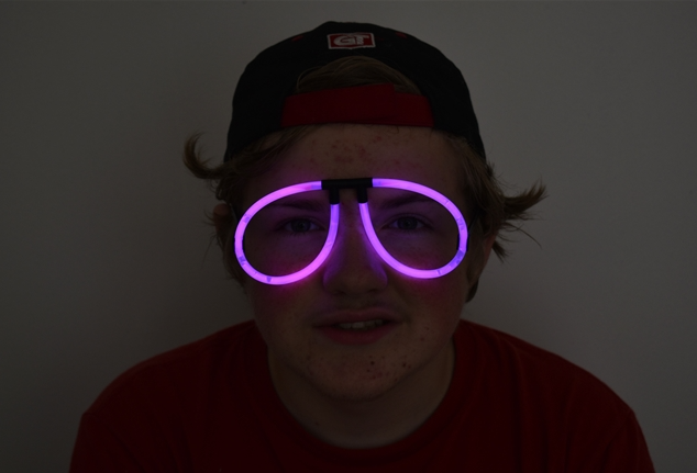 Karanlıkta Parlayan Fosforlu Glow Gözlük Fosforlu Gözlük Pembe Renk