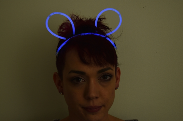 Karanlıkta Parlayan Fosforlu Glow  Taç Tavşan Kulağı Tacı Mavi Renk