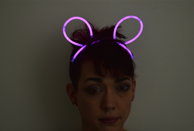 Karanlıkta Parlayan Fosforlu Glow Taç Tavşan Kulağı Tacı Pembe Renk