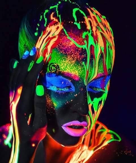 Karanlıkta Parlayan Fosforlu Neonlu Glow Parti Yüz Boyası Vücut Kremi Turuncu Renk