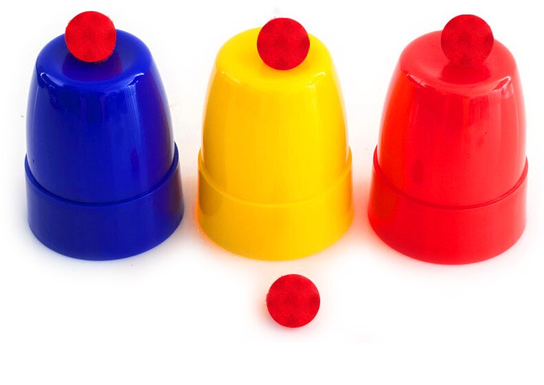 Kırmızı Top Kaybeden Renkli Kupalar Sihir Oyunu Sihir Malzemesi 