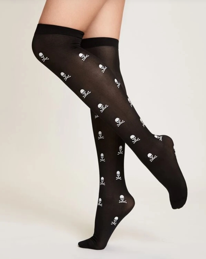 Siyah Üzeri Beyaz Kuru Kafalı Cadılar Bayramı Halloween Çorap 1 Çift