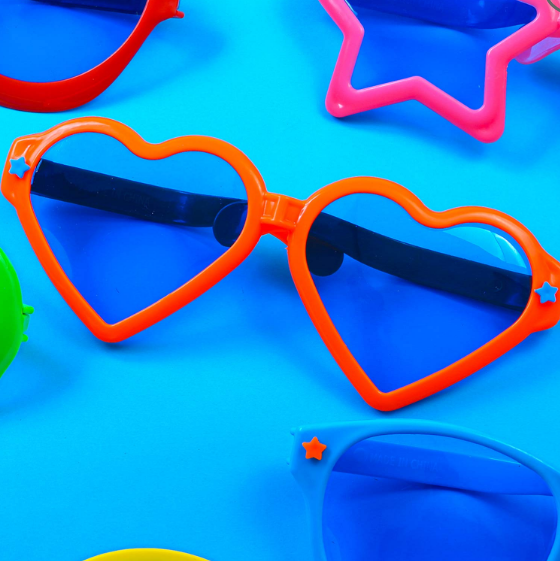 Turuncu Renk Mega Boy Jumbo Kalp Şekilli Parti Gözlüğü