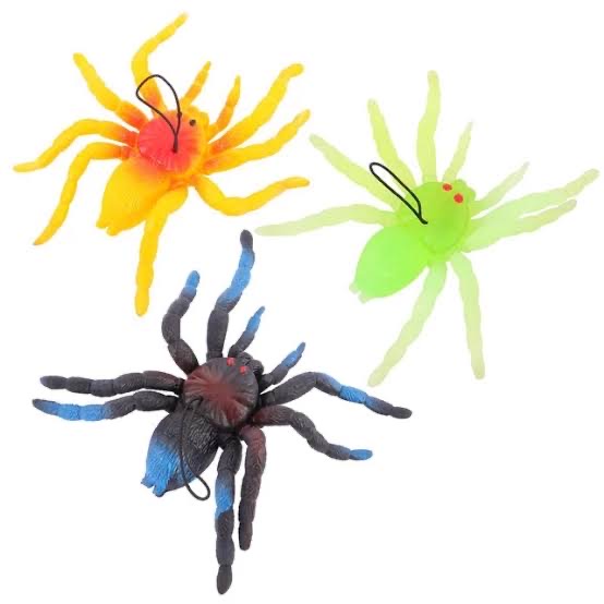 Yumuşak Plastik Malzemeden İmal Karışık Renk Tarantula Örümcek 6 Adet 13x13 cm