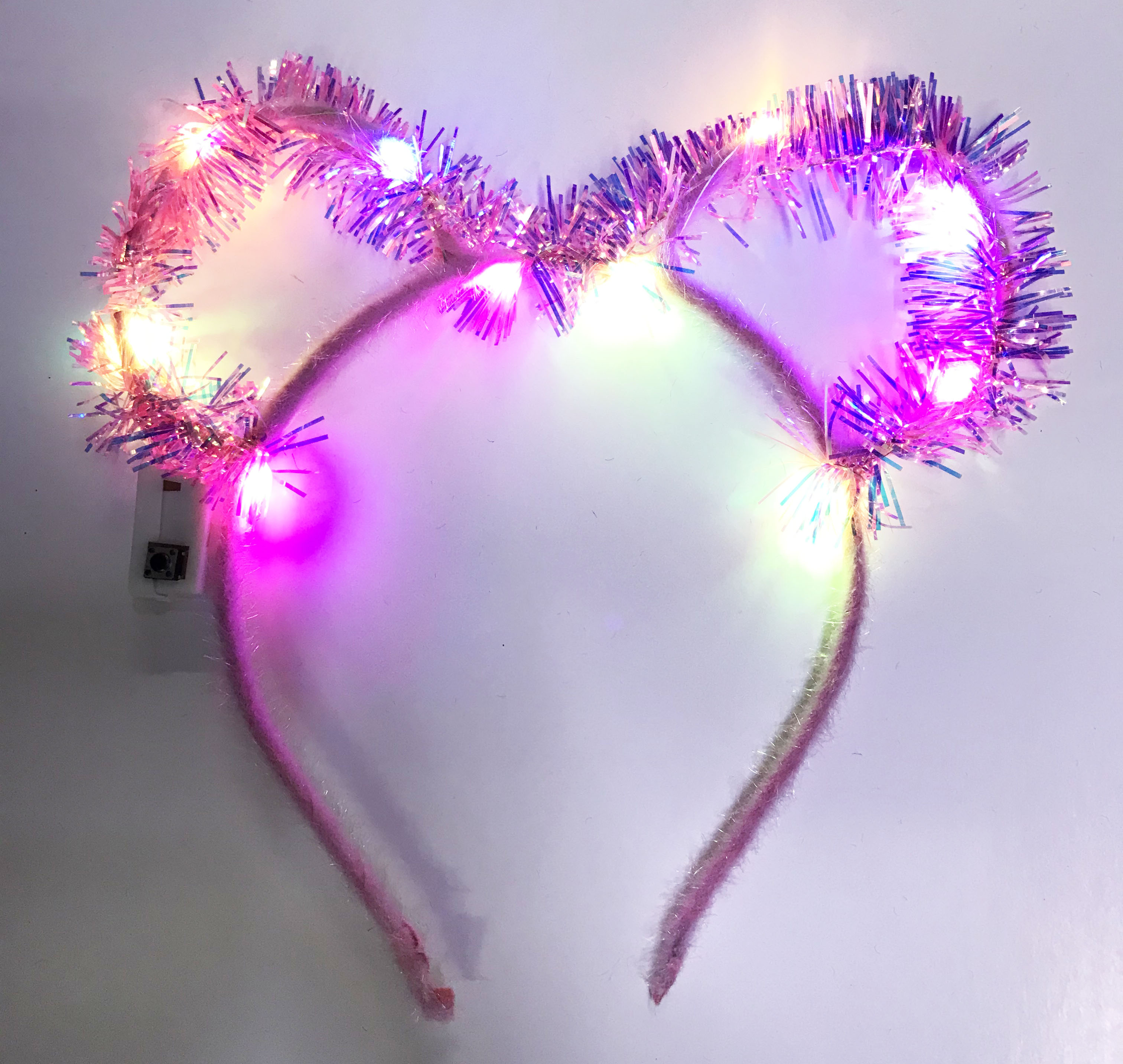 Işıklı Mickey Taç Püsküllü Karışık Renk 12 Adet