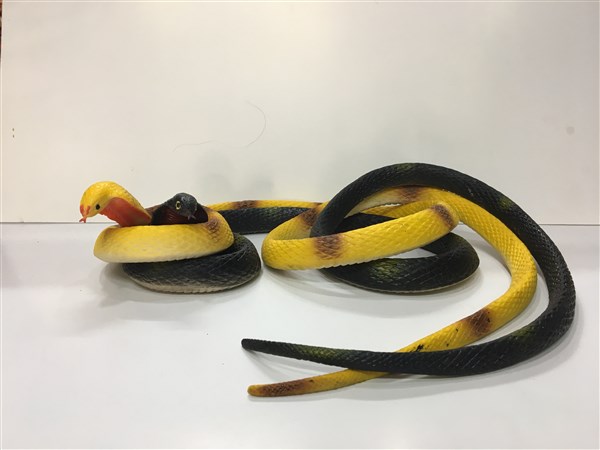 Lateks Kobra Yılanlar 1.25 cm 2 adet