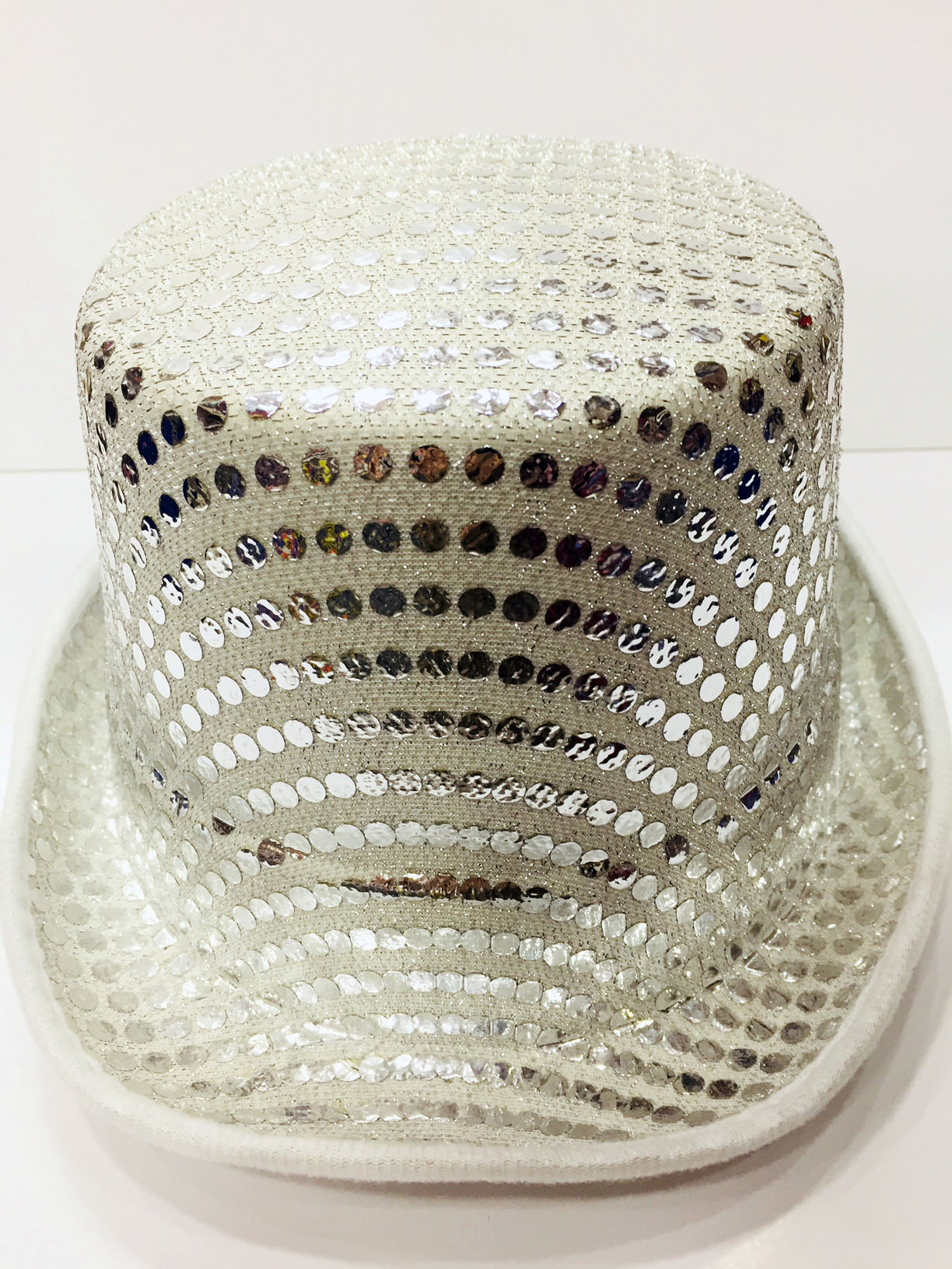 Pullu Melon Parti Şapkası Beyaz