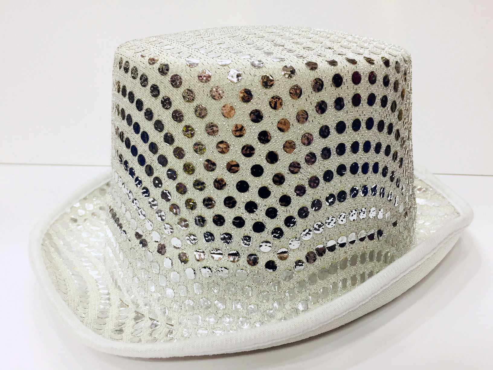 Pullu Melon Parti Şapkası Beyaz