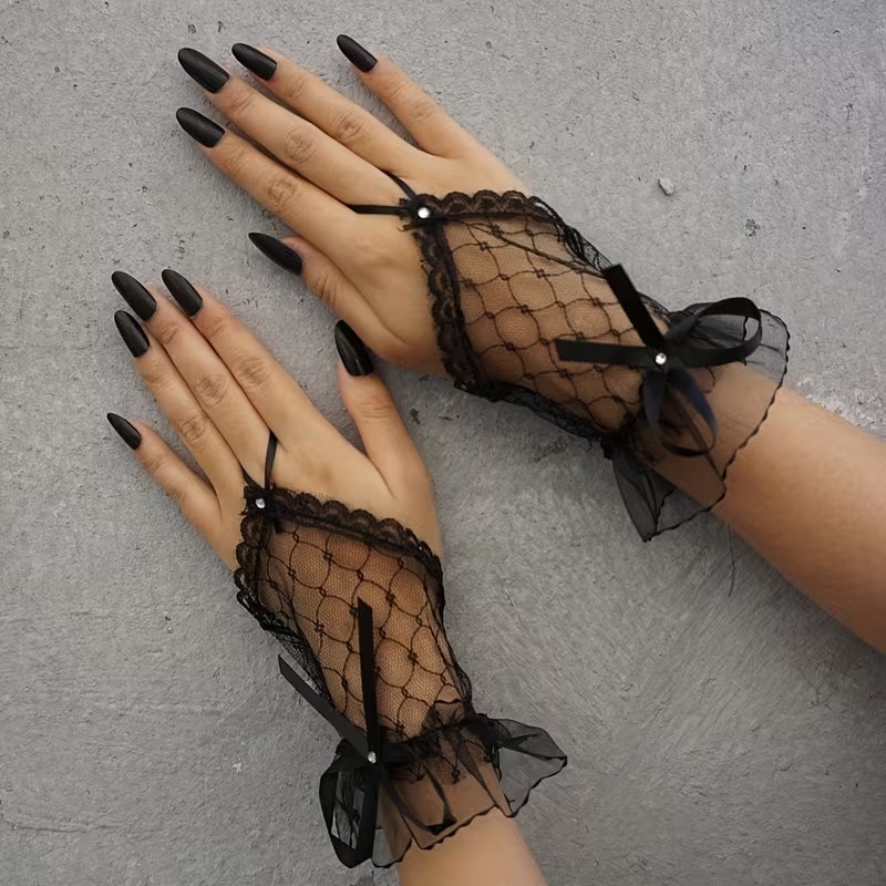 Siyah Dantel Fiyonklu Parmak Halkalı Kadın Eldiveni