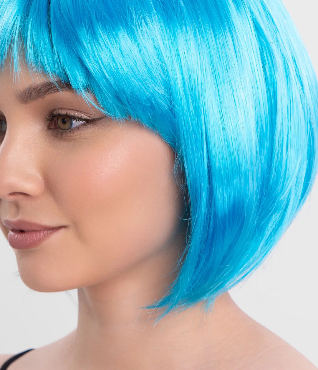 Turkuaz Açık Mavi Renk Düz Kesim Kısa Küt Parti Peruğu