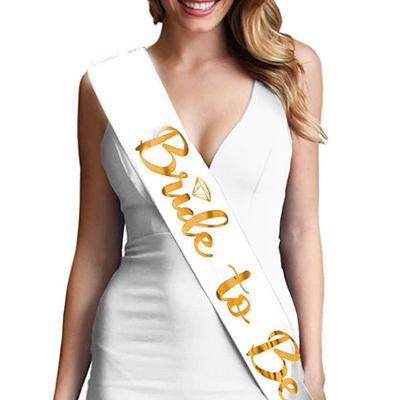 Bride To Be Saten Kuşak Beyaz Üzeri Metalize Altın Yazılı 160x9.5 cm